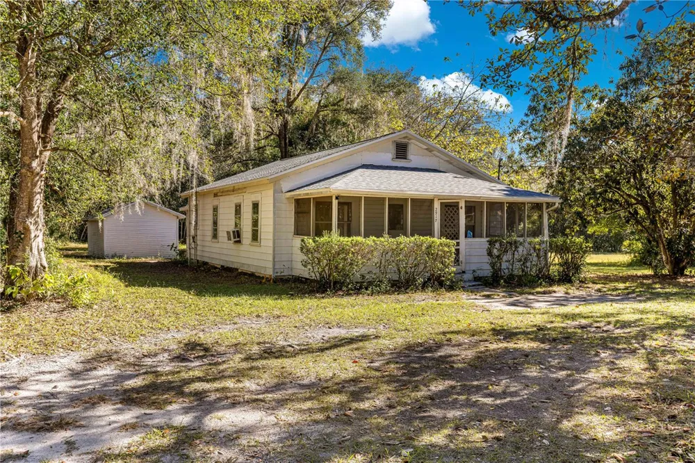 2917 NE 14TH AVENUE ocala, FL 34479