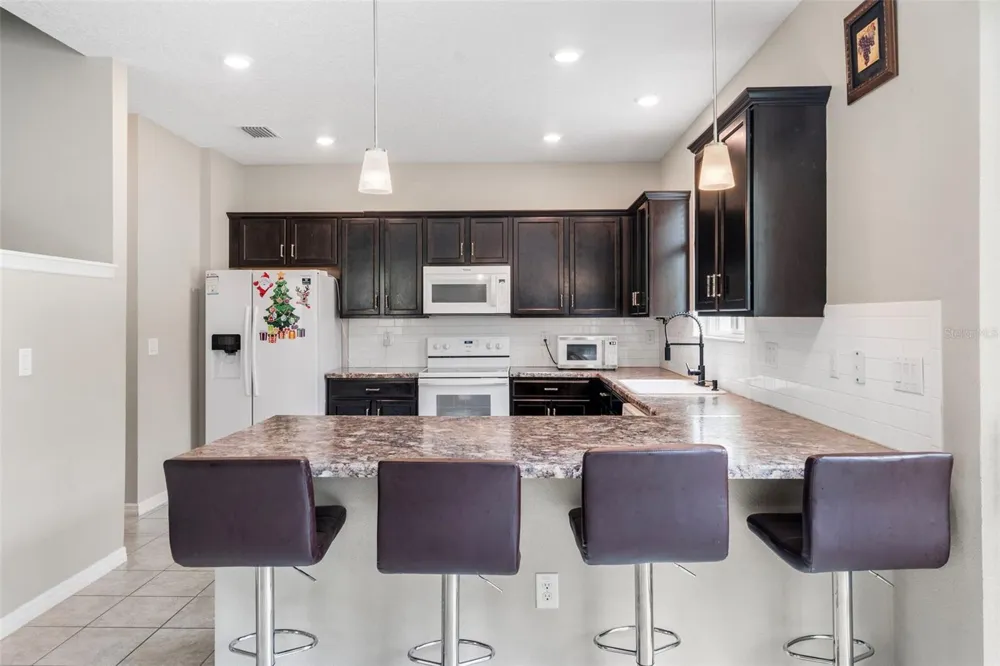 7710 SUNSHINE BRIDGE AVE Gibsonton, FL 33534