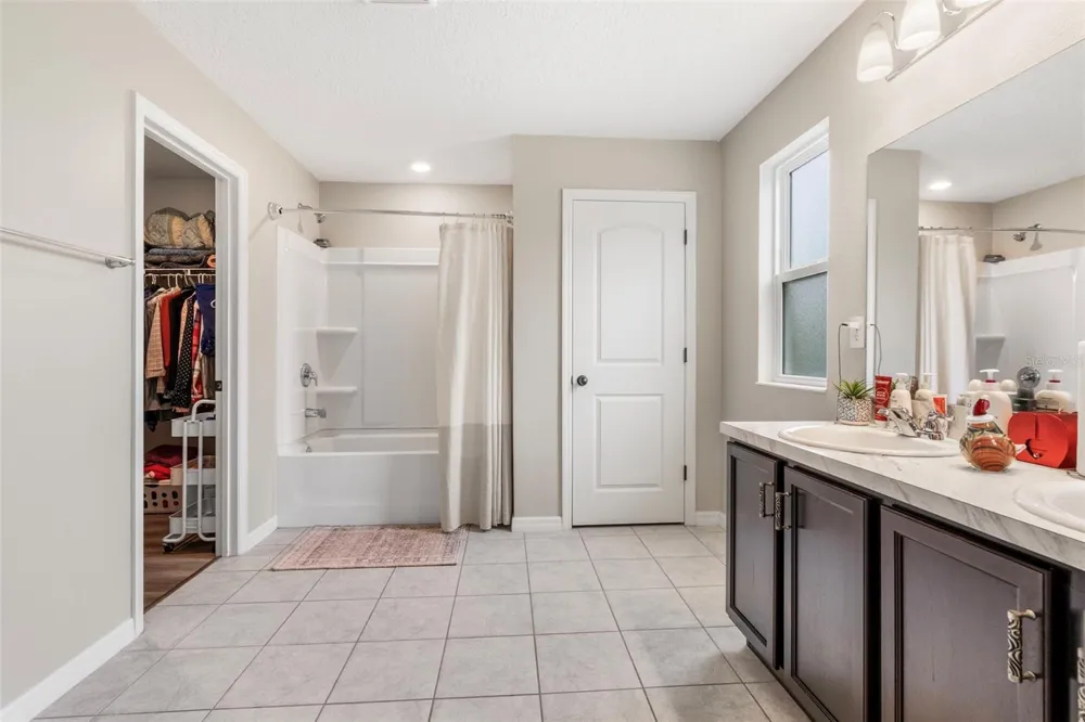 7710 SUNSHINE BRIDGE AVE Gibsonton, FL 33534