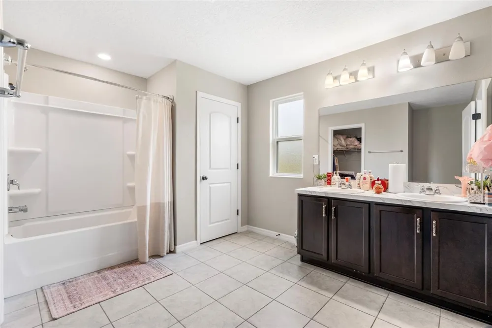 7710 SUNSHINE BRIDGE AVE Gibsonton, FL 33534