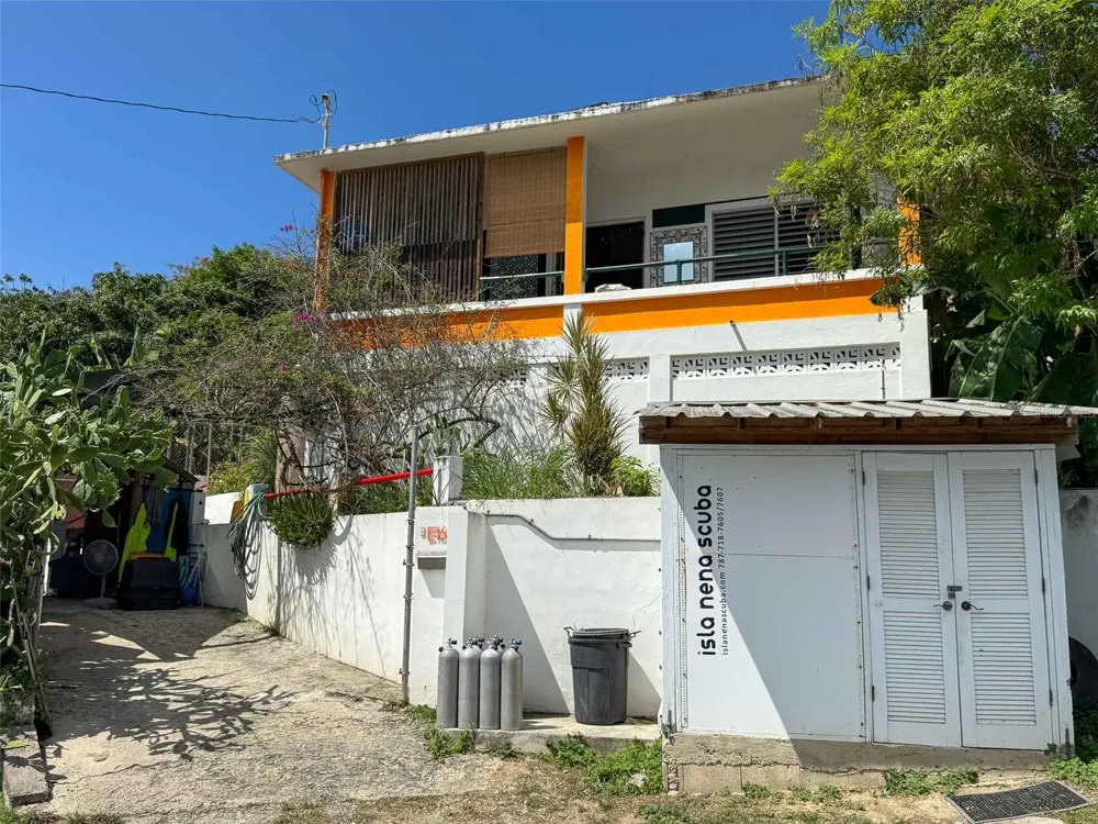 213 CALLE IGLESIAS Vieques, PR 00765