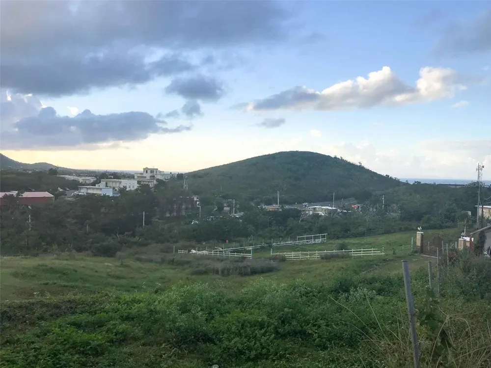 213 CALLE IGLESIAS Vieques, PR 00765