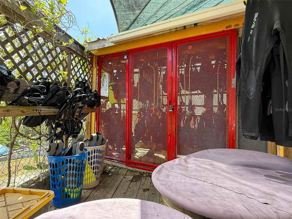 213 CALLE IGLESIAS Vieques, PR 00765