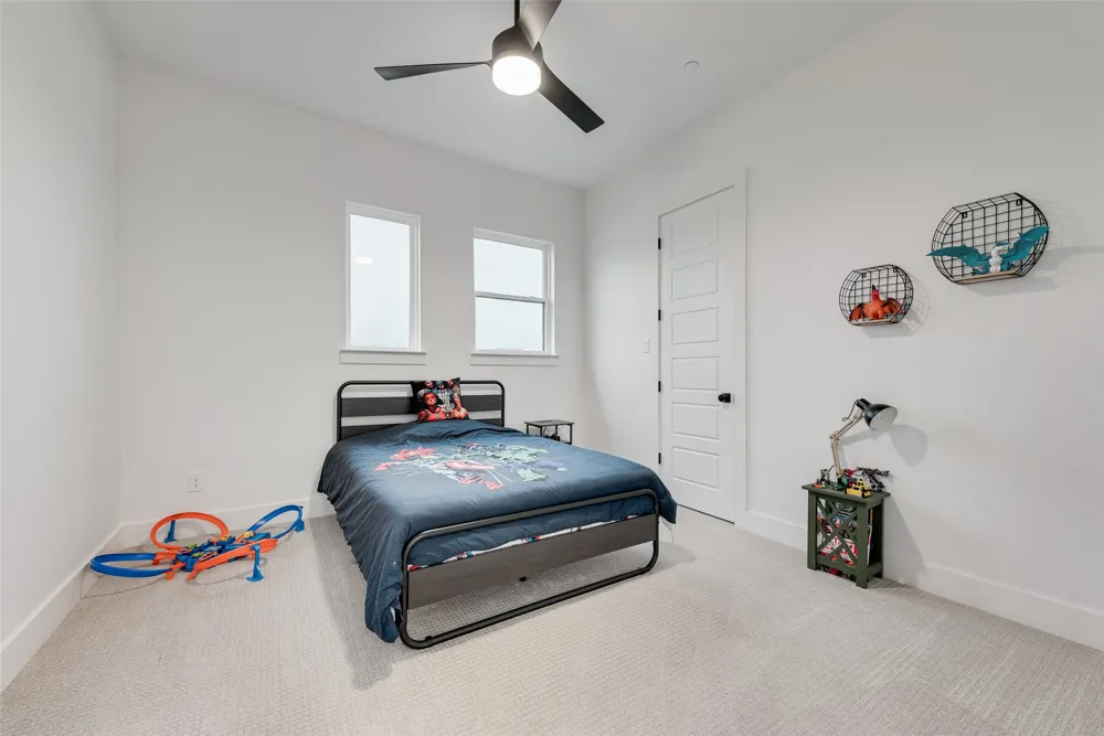 418 Whispering Way Red Oak, TX 75154