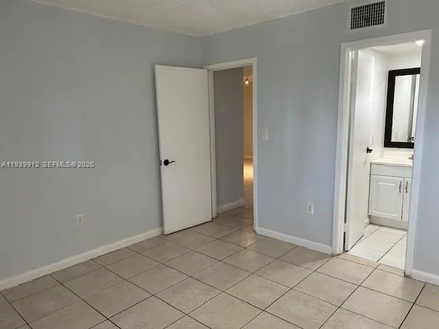 5100 SW 41st St #329 Pembroke Park, FL 33023