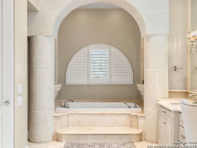 14 Duxbury Park San Antonio, TX 78257