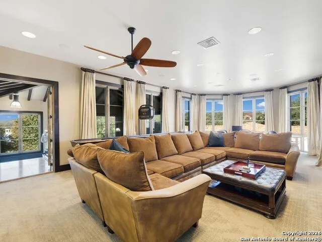 14 Duxbury Park San Antonio, TX 78257
