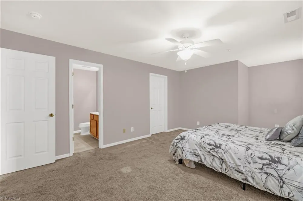 2204 Mcconnell Drive Kernersville, NC 27284