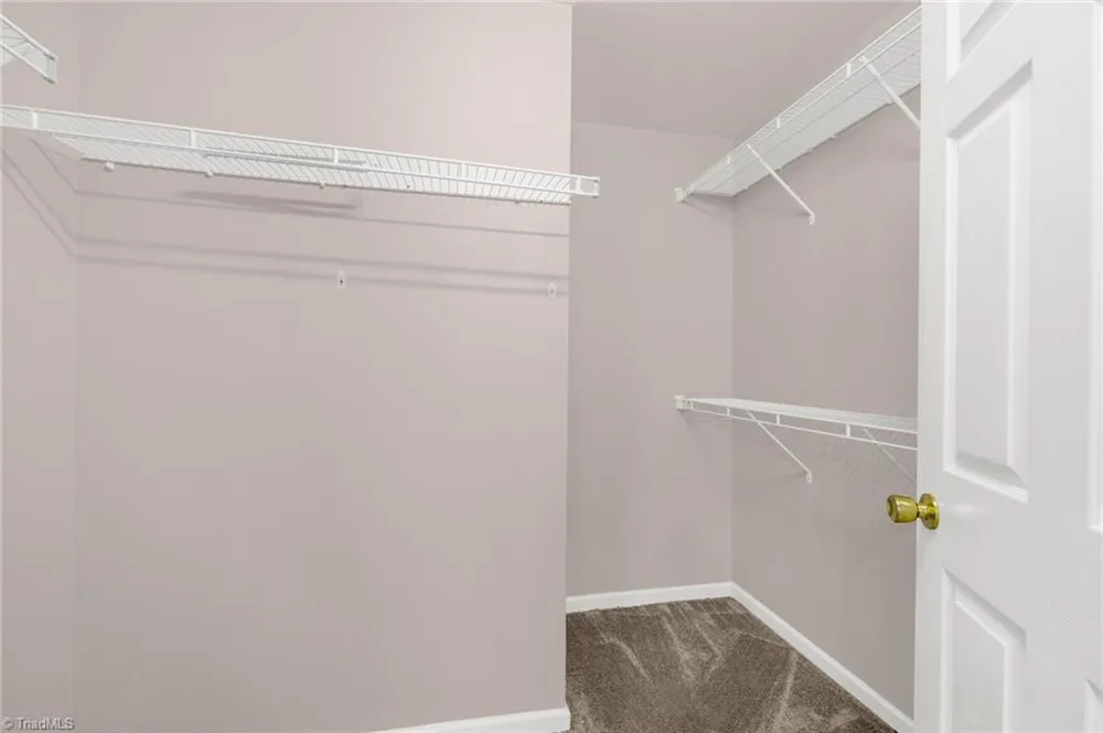 2204 Mcconnell Drive Kernersville, NC 27284