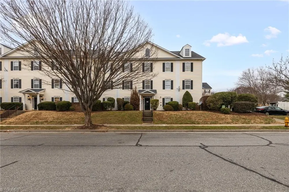2204 Mcconnell Drive Kernersville, NC 27284