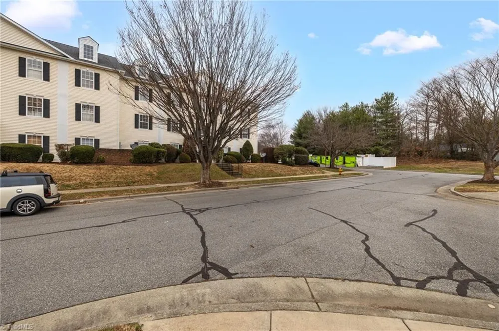 2204 Mcconnell Drive Kernersville, NC 27284