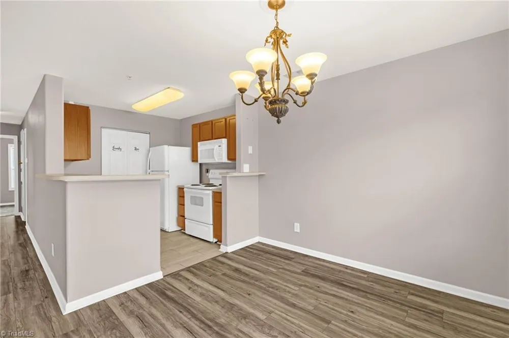 2204 Mcconnell Drive Kernersville, NC 27284