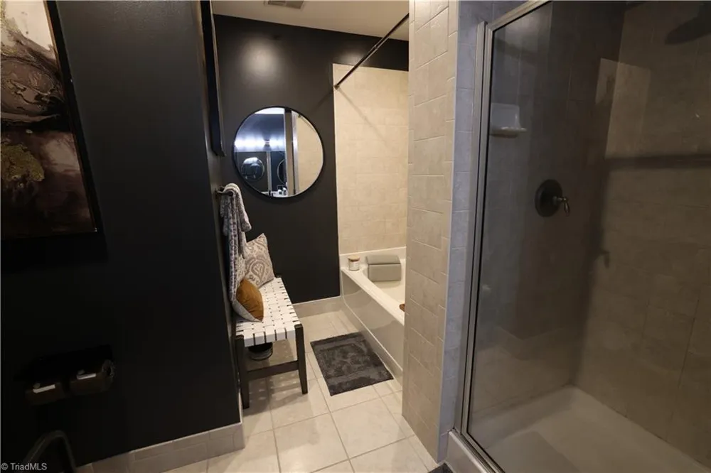 605 W market Street W #408 Greensboro, NC 27401