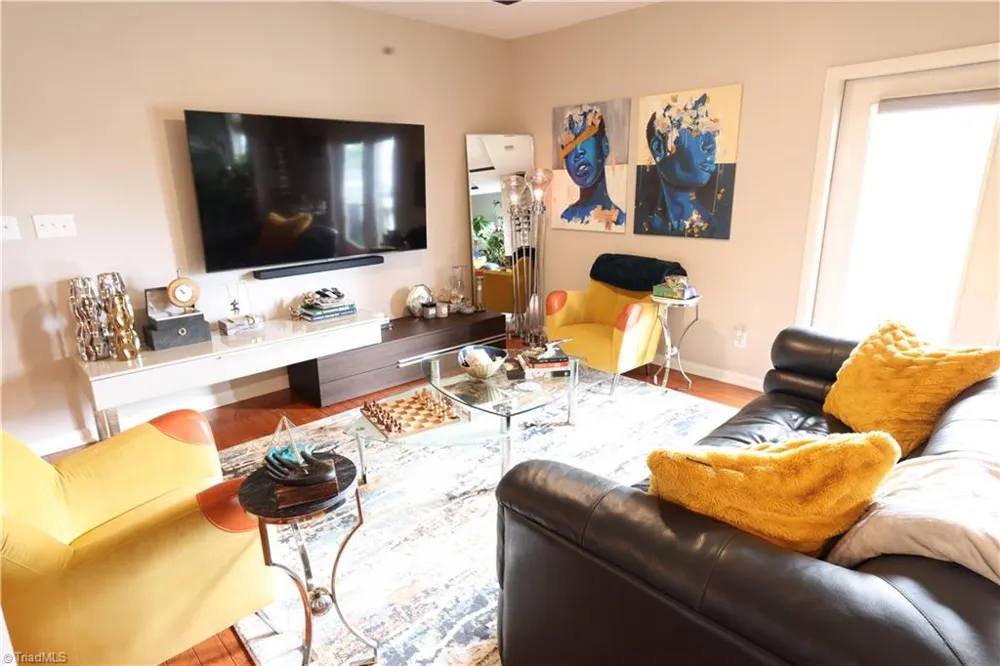 605 W market Street W #408 Greensboro, NC 27401