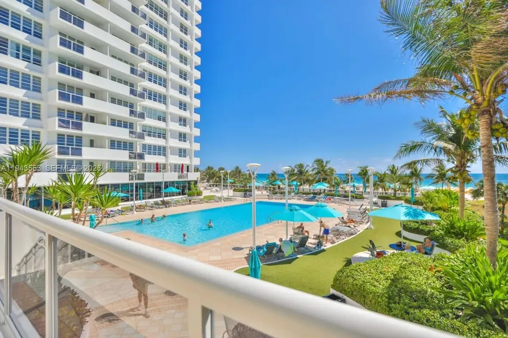 100 Lincoln Rd #426 Miami Beach, FL 33139