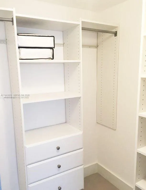 100 Lincoln Rd #426 Miami Beach, FL 33139