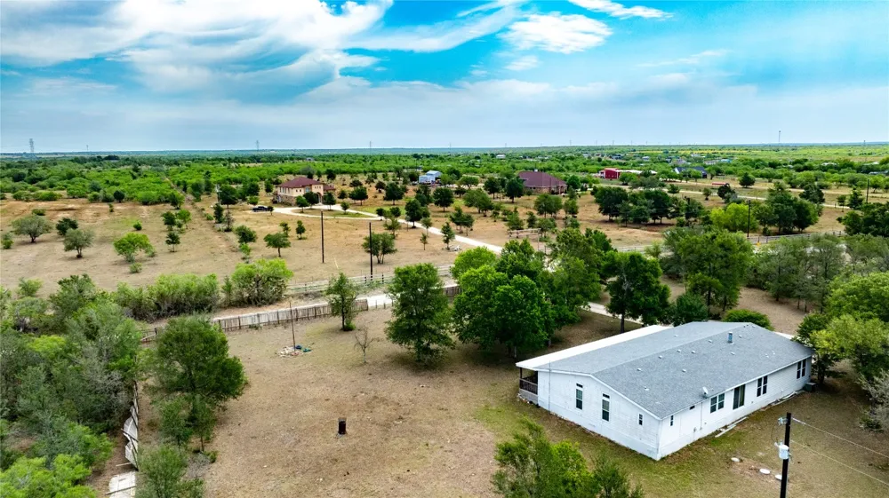 1400 Seminole Trail Dale, TX 78616