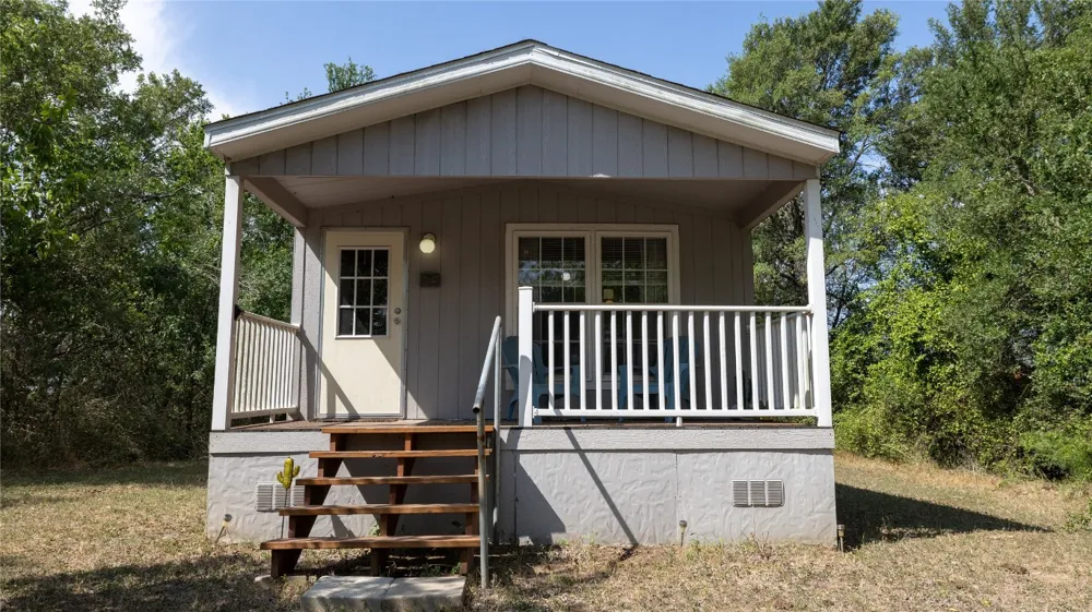 1400 Seminole Trail Dale, TX 78616