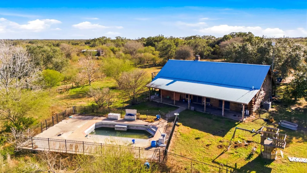 6347 Old Goliad Rd Road Goliad, TX 77963