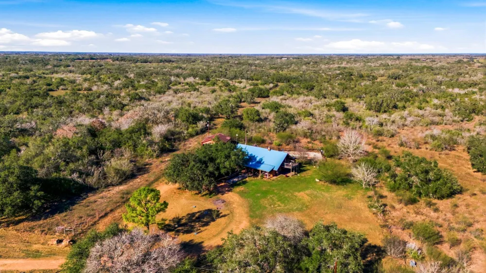 6347 Old Goliad Rd Road Goliad, TX 77963