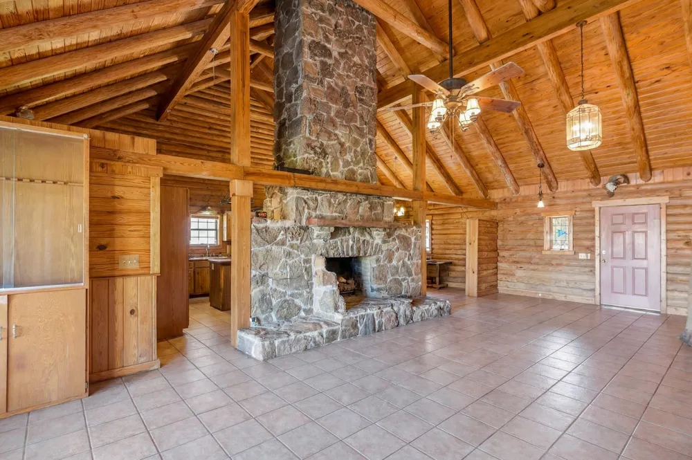 6347 Old Goliad Rd Road Goliad, TX 77963