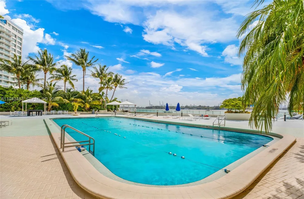 1200 West Ave #422 Miami Beach, FL 33139