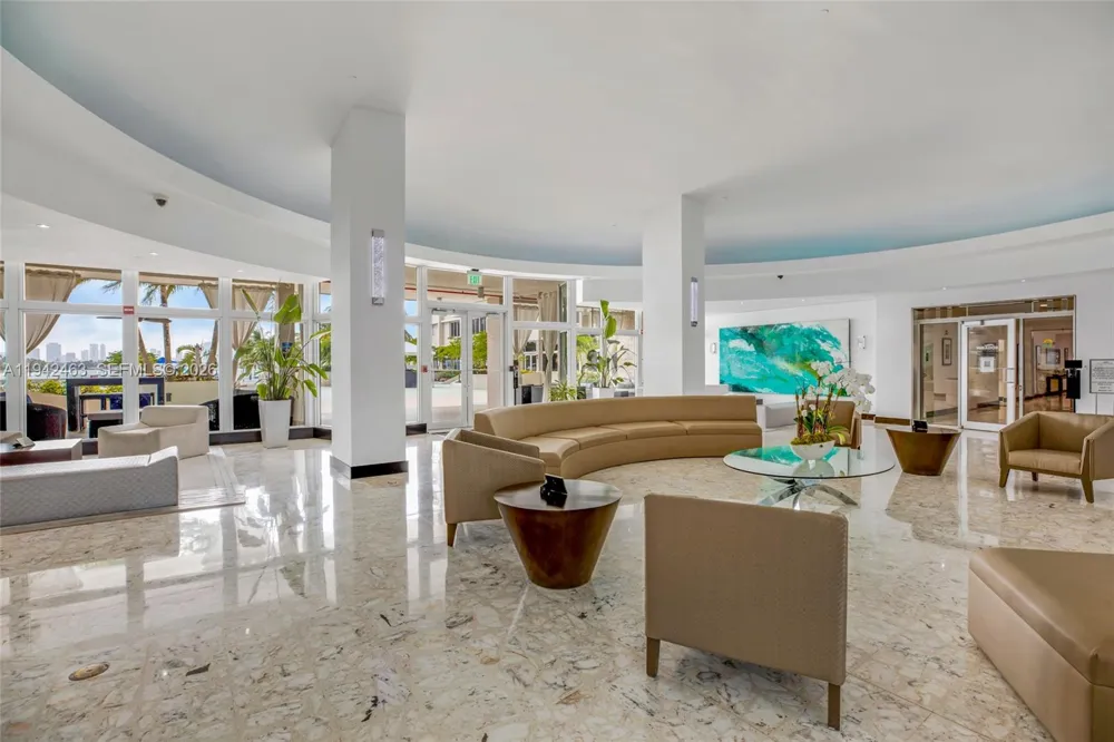 1200 West Ave #422 Miami Beach, FL 33139