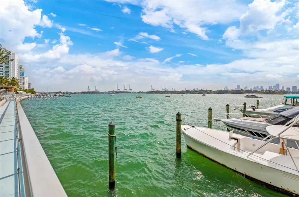 1200 West Ave #422 Miami Beach, FL 33139