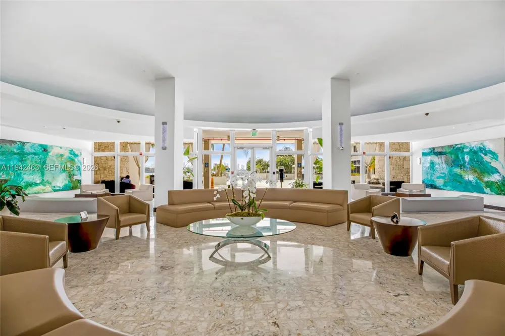1200 West Ave #422 Miami Beach, FL 33139