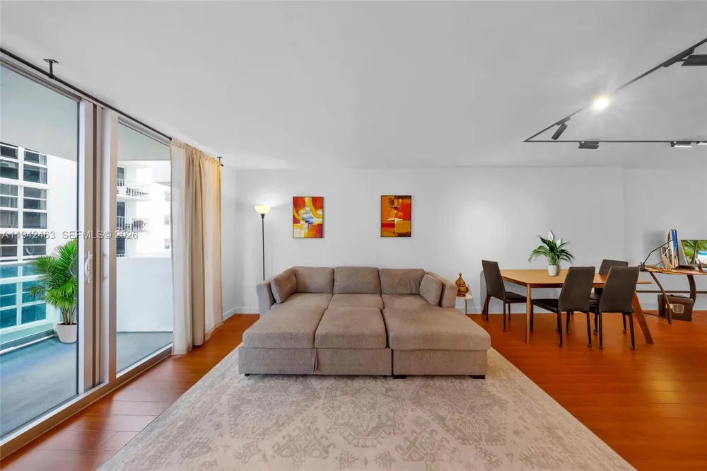 1200 West Ave #422 Miami Beach, FL 33139