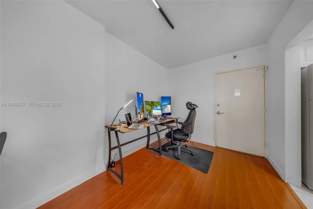 1200 West Ave #422 Miami Beach, FL 33139