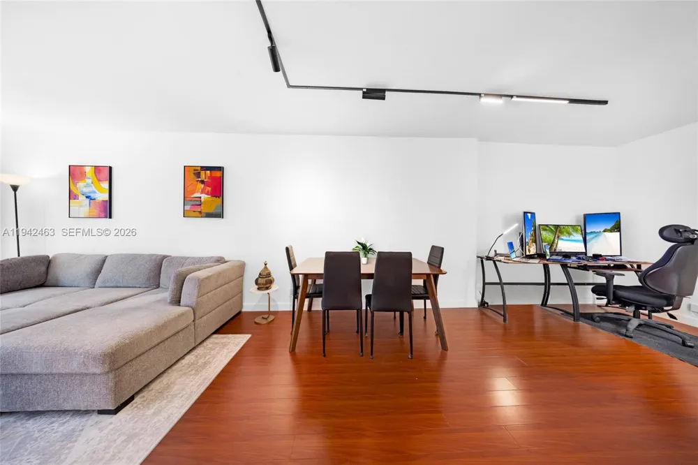 1200 West Ave #422 Miami Beach, FL 33139