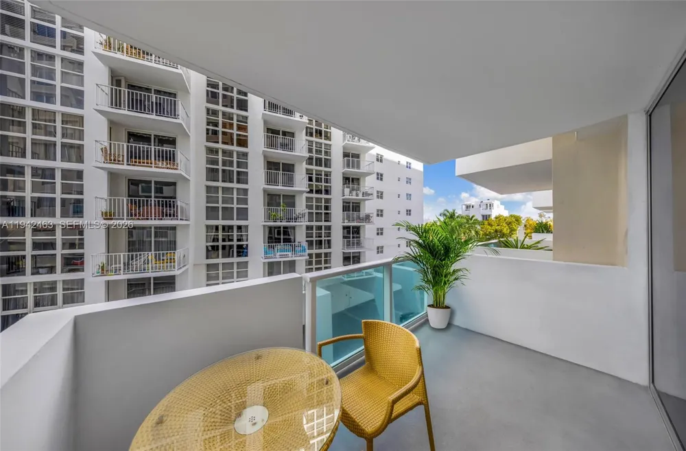1200 West Ave #422 Miami Beach, FL 33139