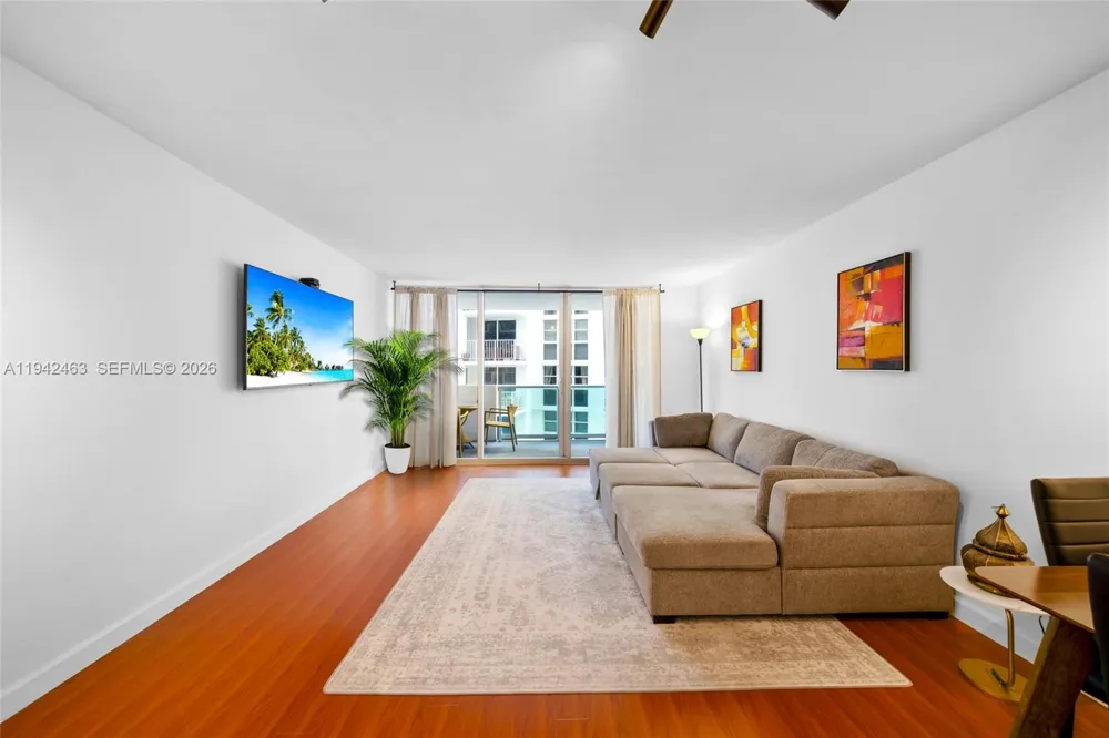 1200 West Ave #422 Miami Beach, FL 33139