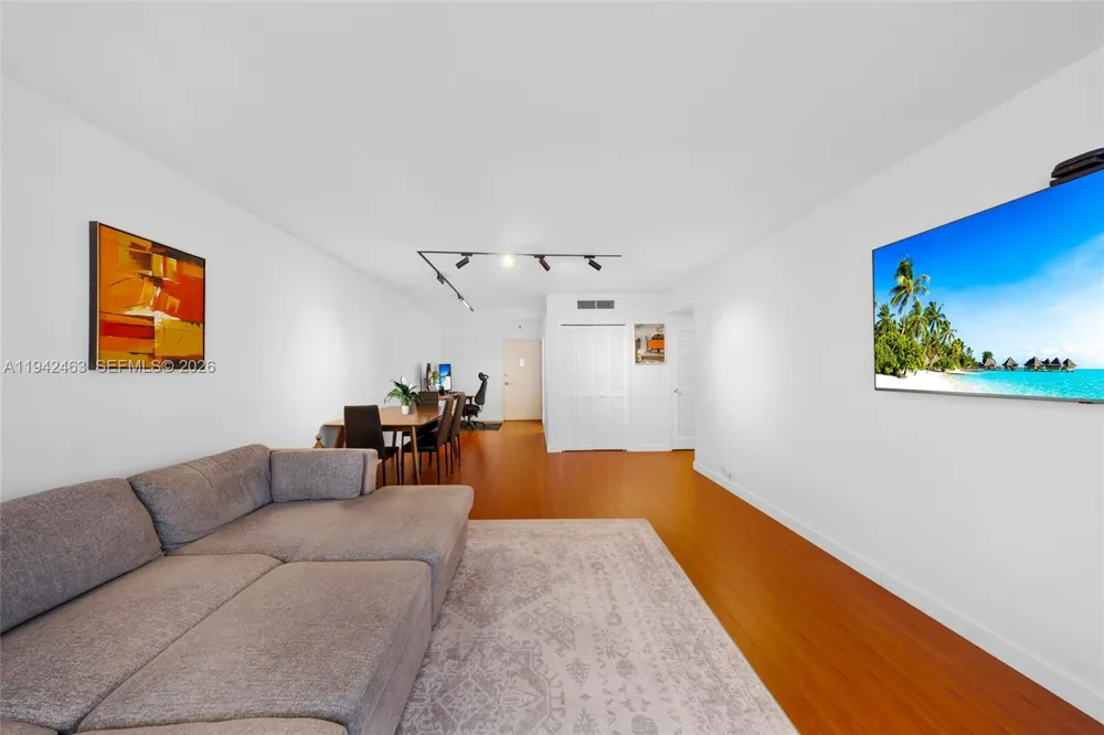 1200 West Ave #422 Miami Beach, FL 33139
