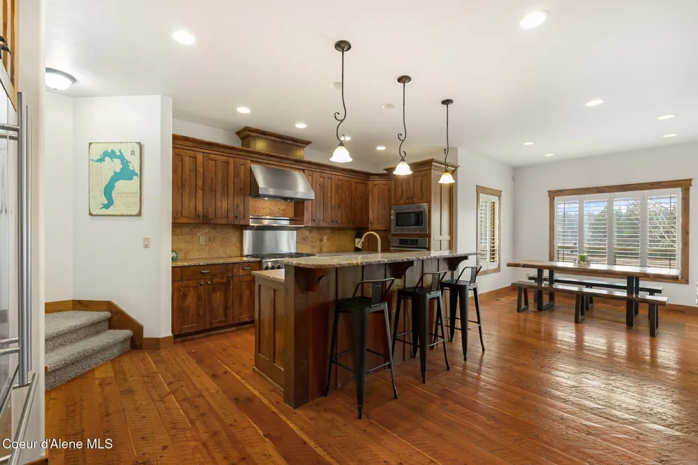 203 Comeback Bay Lane Sagle, ID 83860