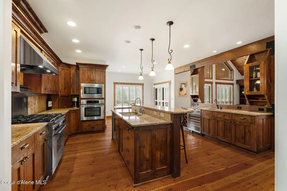 203 Comeback Bay Lane Sagle, ID 83860