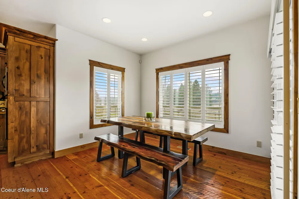 203 Comeback Bay Lane Sagle, ID 83860