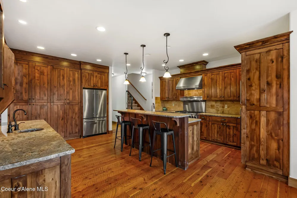 203 Comeback Bay Lane Sagle, ID 83860