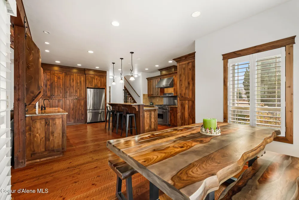 203 Comeback Bay Lane Sagle, ID 83860