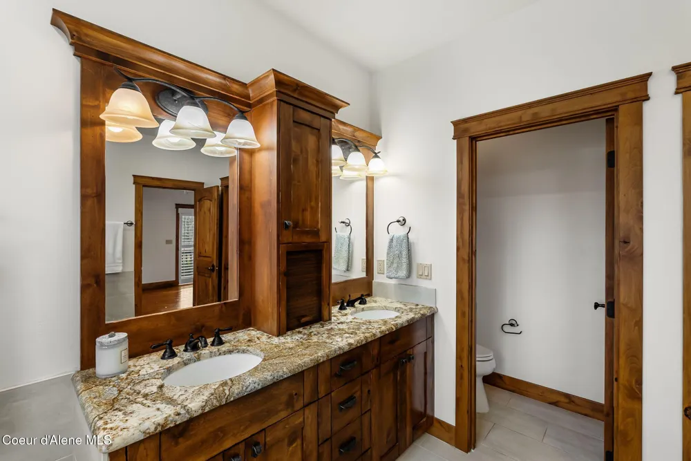 203 Comeback Bay Lane Sagle, ID 83860