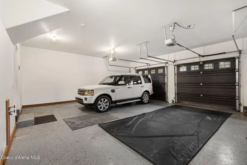 203 Comeback Bay Lane Sagle, ID 83860