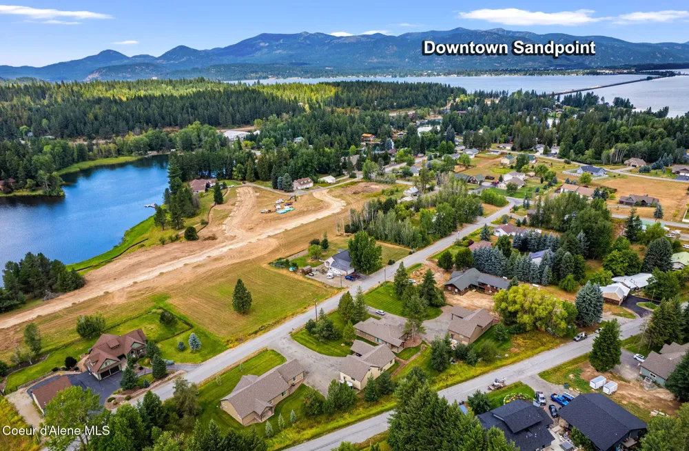 203 Comeback Bay Lane Sagle, ID 83860