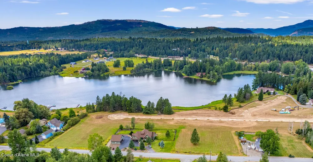 203 Comeback Bay Lane Sagle, ID 83860