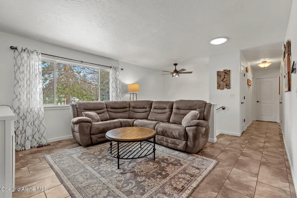 7088 Colfax Street Dalton Gardens, ID 83815