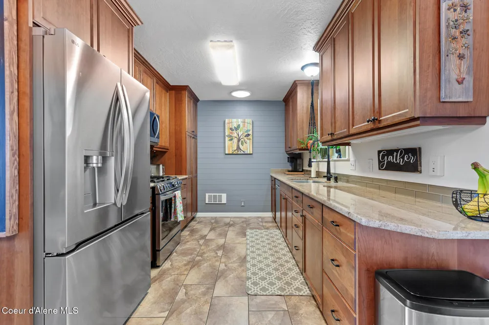 7088 Colfax Street Dalton Gardens, ID 83815