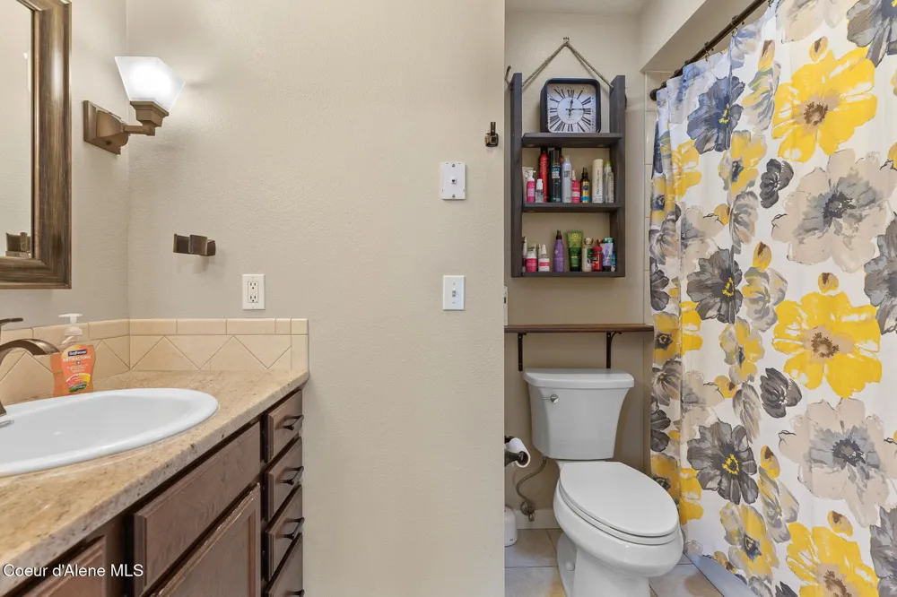7088 Colfax Street Dalton Gardens, ID 83815