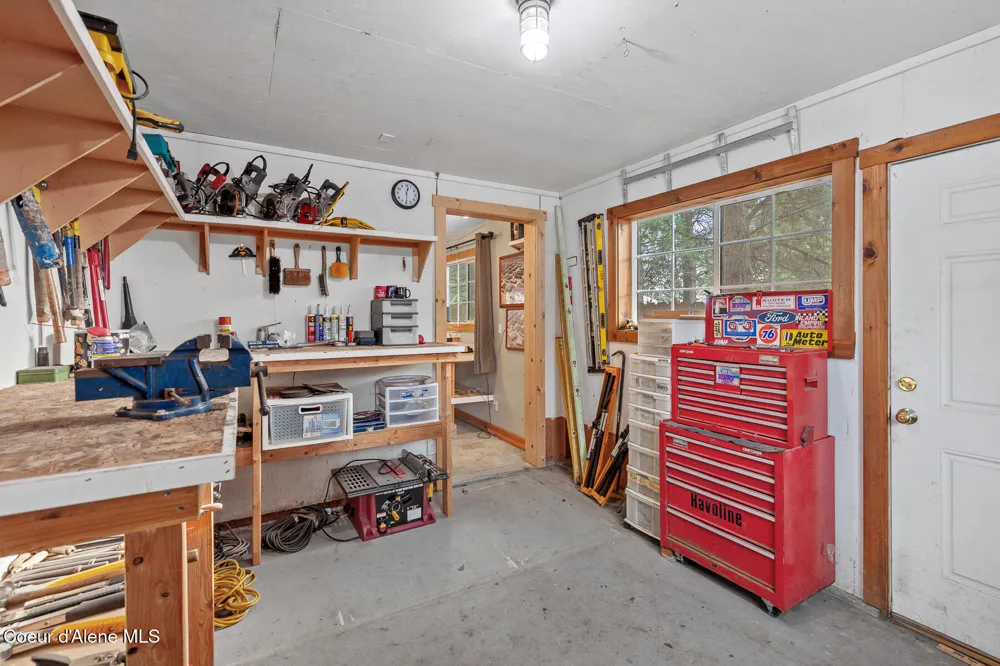 7088 Colfax Street Dalton Gardens, ID 83815