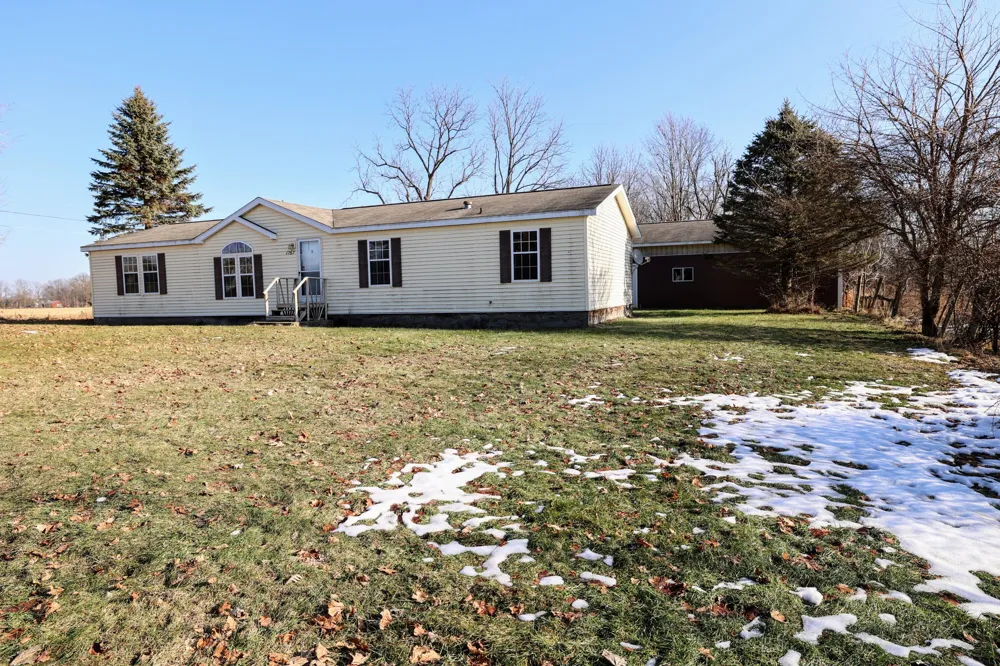 1767 Flanders Road Charlotte, MI 48813