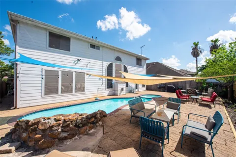 10815 Oak Bayou Lane